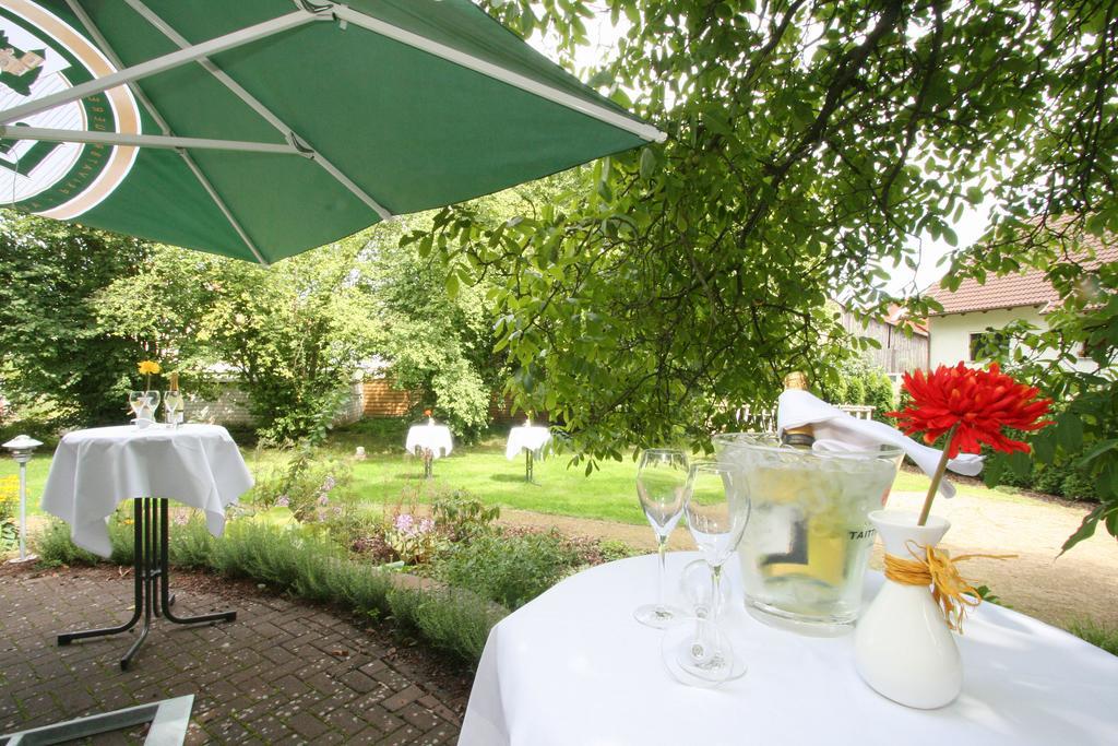 Hotel Muehlenhof Lollar ภายนอก รูปภาพ
